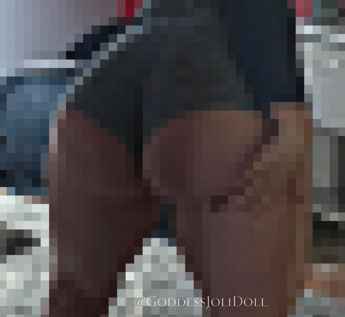 Jeans short are sexy