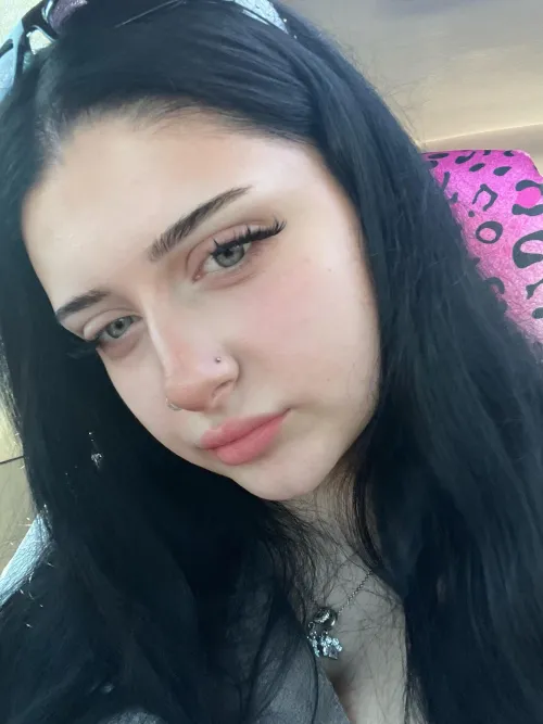 light makeup! ♡ :3