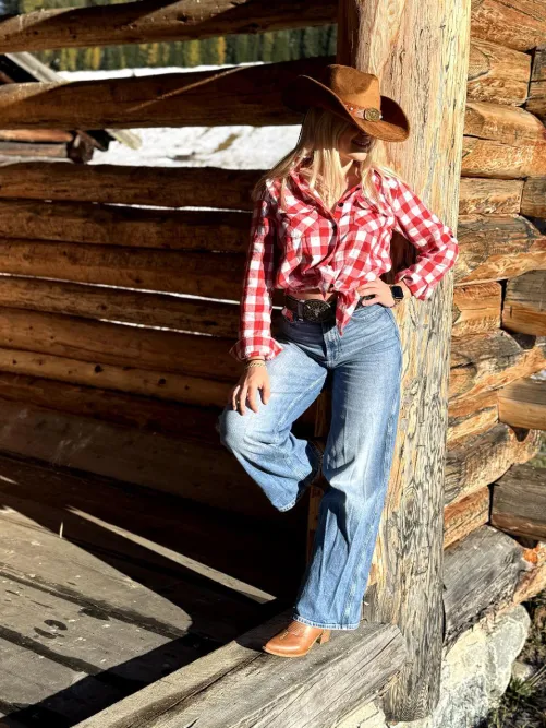 love to fool around the barn