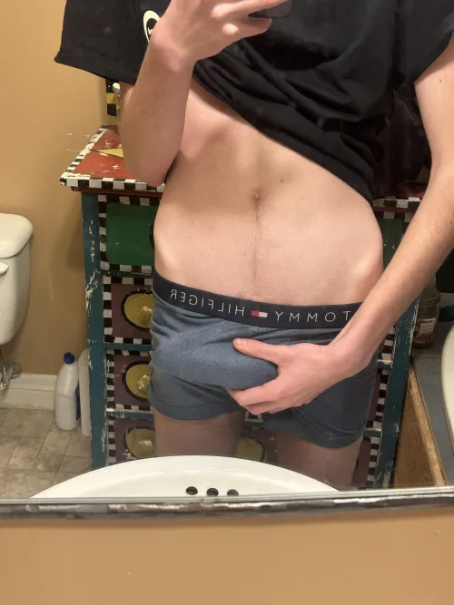 Love to show off my bulge