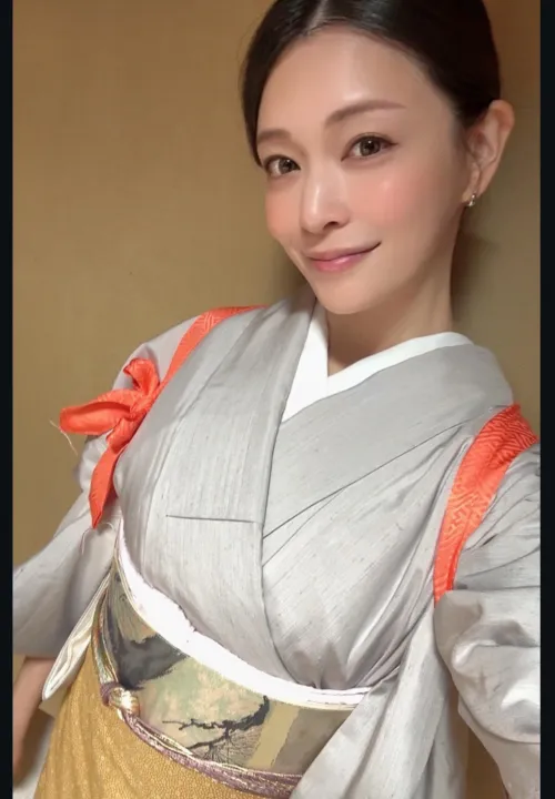 Mary in a kimono