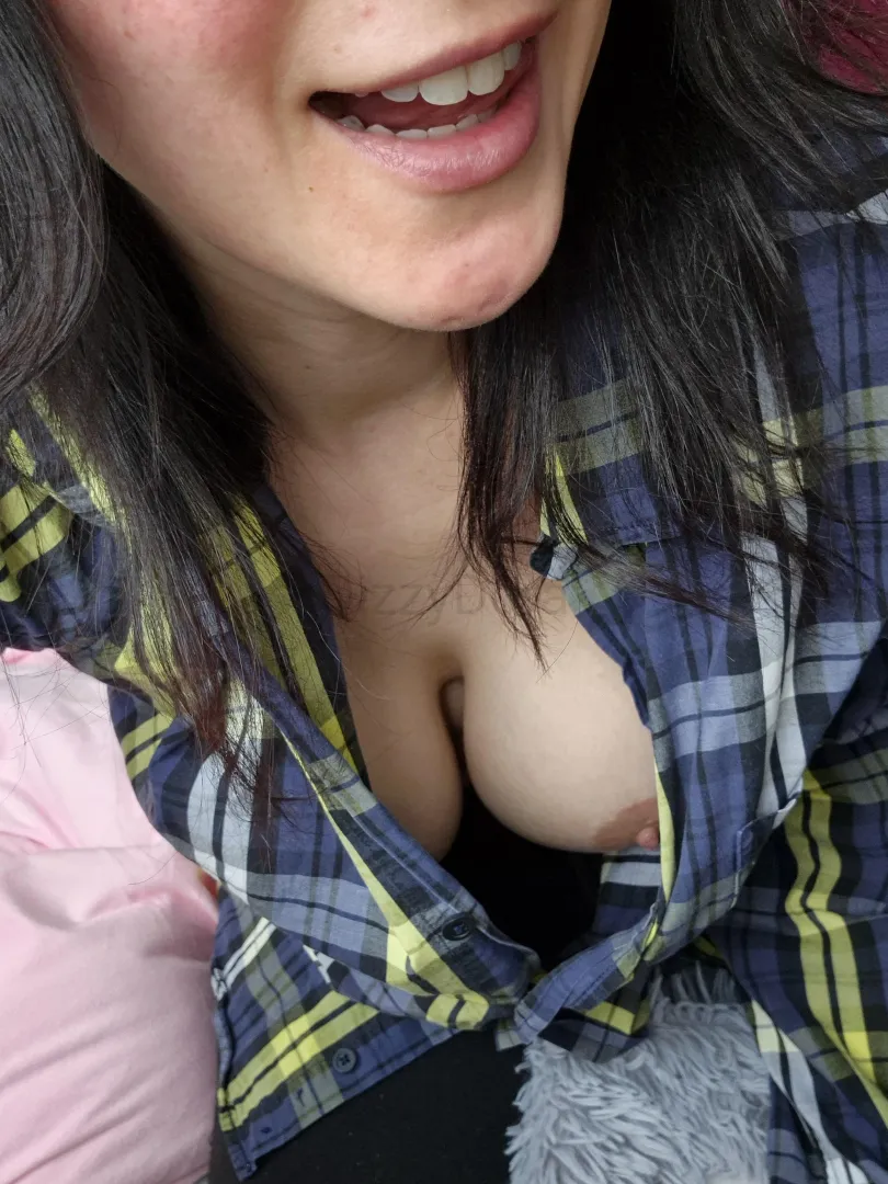 My boyfriends blouse fits well