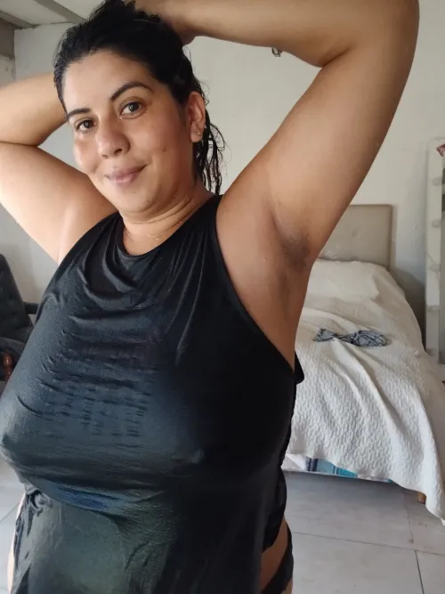 No hairs here... I want your nose in my special place