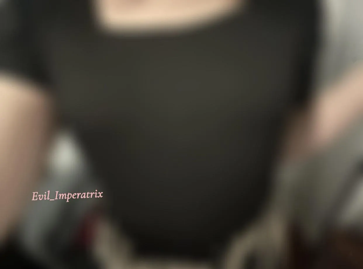 Not letting any brokes see these nipples poke