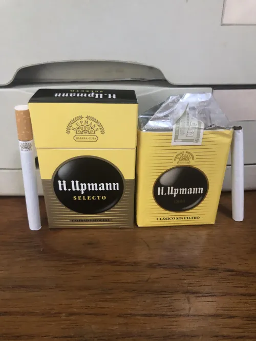 Trying some Cuban cigs