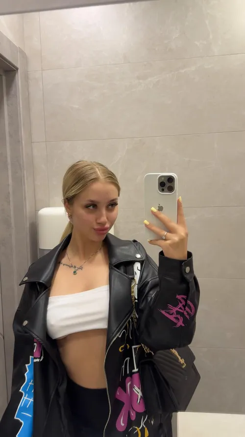 19f (STL) - free evening, anyone daring enough to join me for fun?