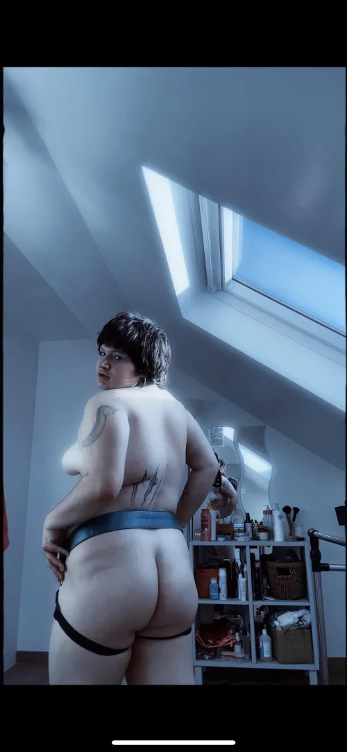 Am I your favorite mermaid now ? 