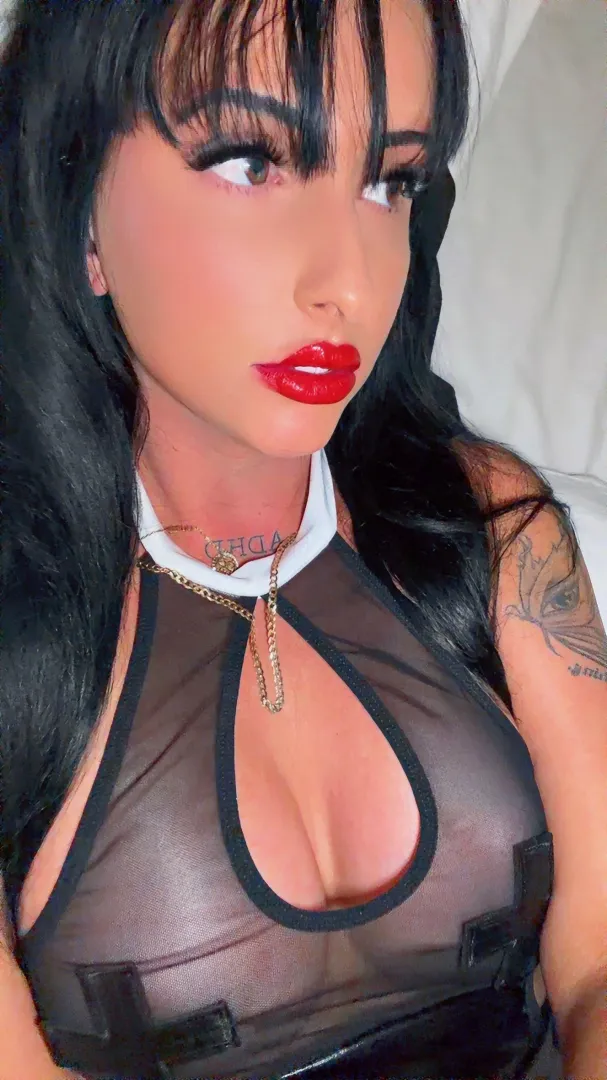 Can I give you a kiss? ;) 29F