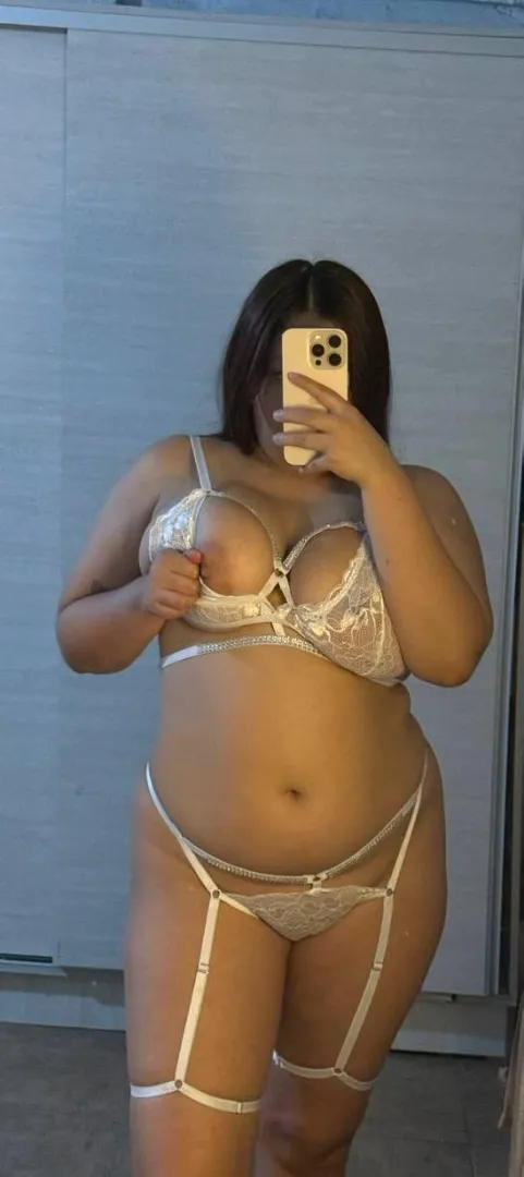 do you dream about a chubby girl bouncing on your cock?