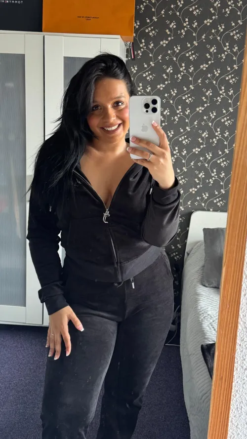 Got that naughty vibe today, my caramel juice ready to enjoy on the sofa or wherever feels right.