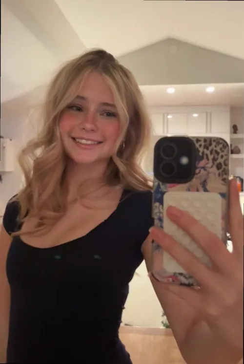 hi think a tiny cutie like me could be ur lil guilty pleasure