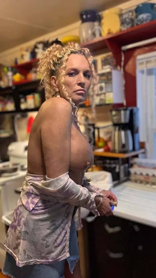 I thought only older guys were into this...f60