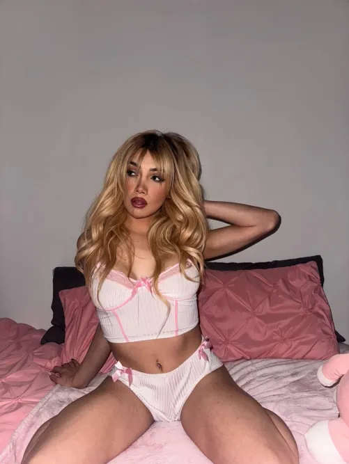 I'm feeling extra today, I need some friend