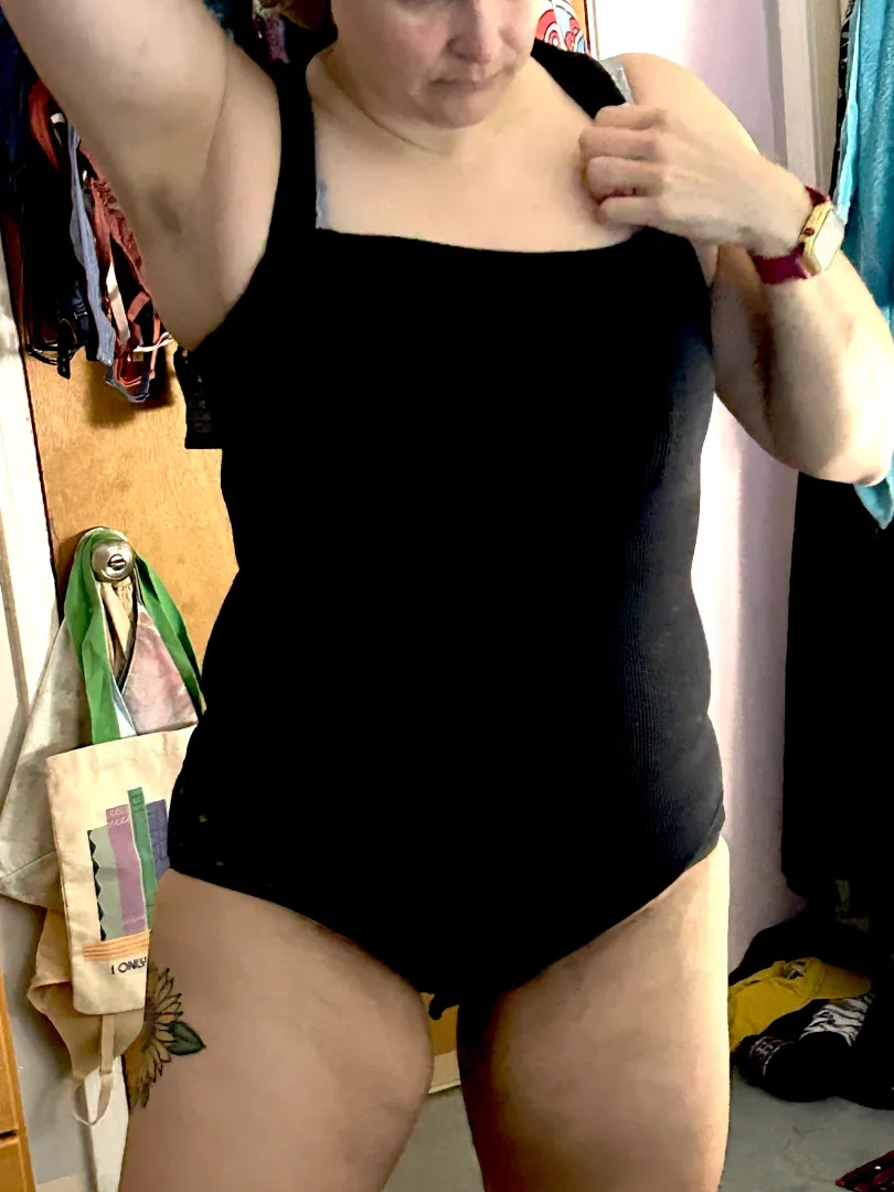 Just a little bodysuit wear for work today. Hope everyone had a great 3 day weekend!