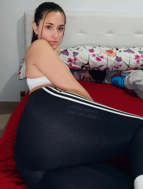 Just got home and these leggings are already making me wet