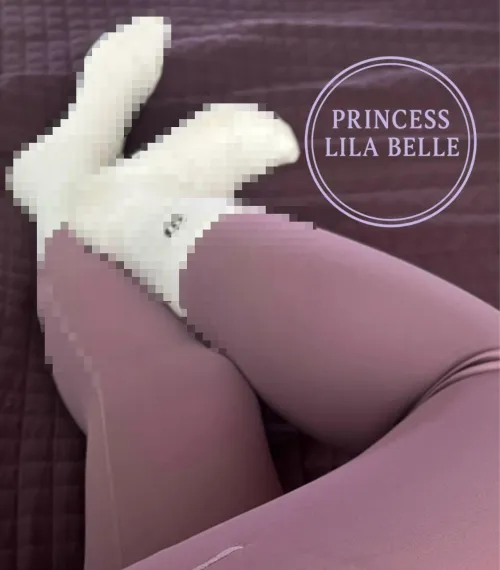 My sub got the version without the pixels. This is all you get. 