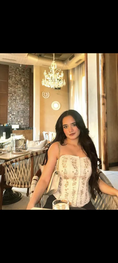 Rain + Gurgaon + good chemistry sounds like a perfect plan. If meeating someone new sounds tempting, let's not overthink it. if you are in gurgaon and want to flirt with fate, DM me .