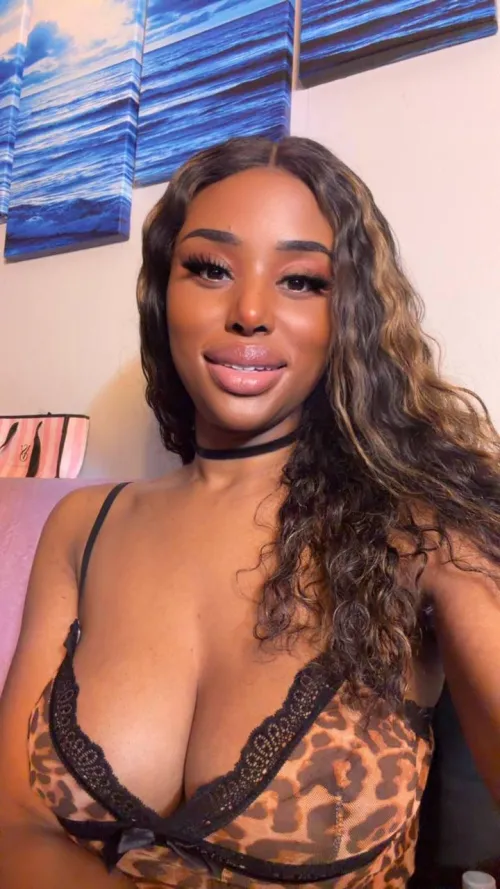 Would you rather fuck me or suck me? 