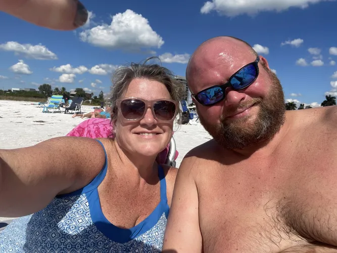 Ya know I’m tired of seeing the porn hookers on here