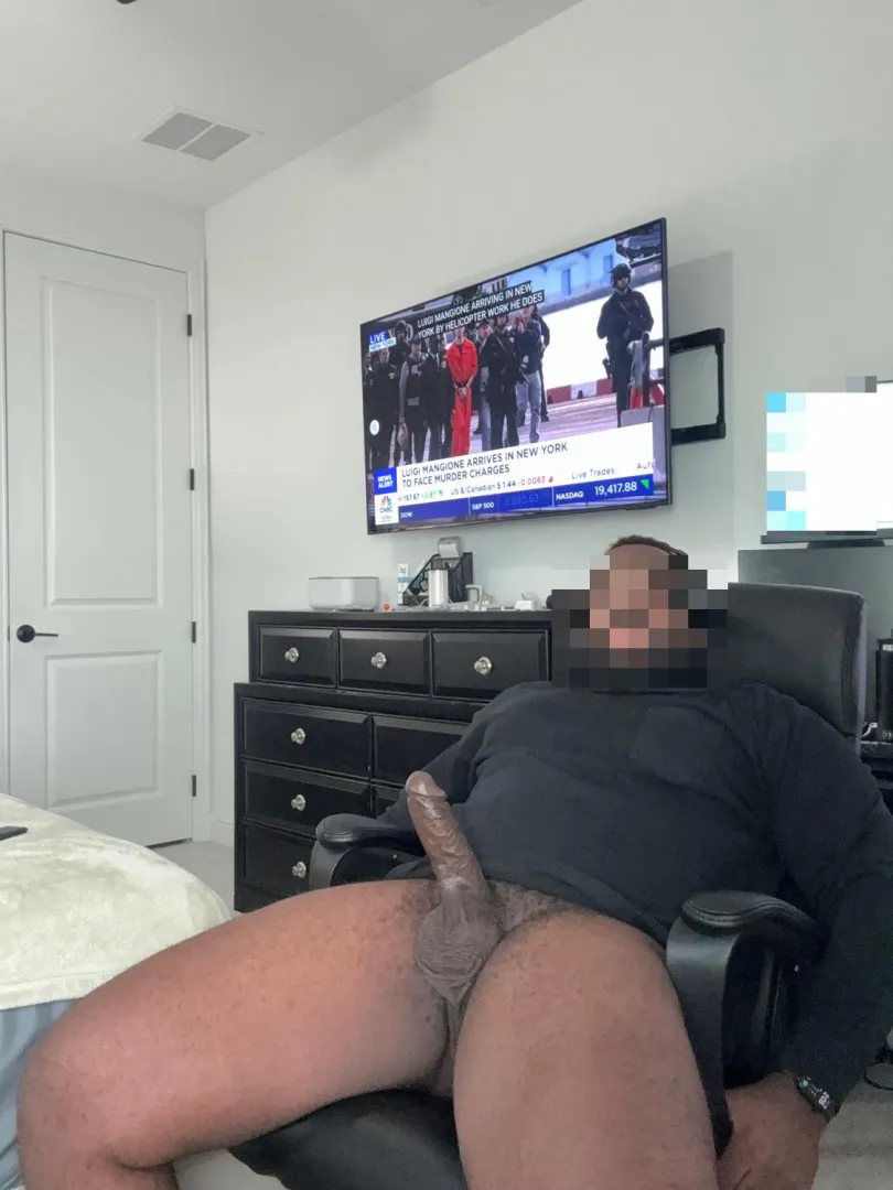 You may need to use 2 hands