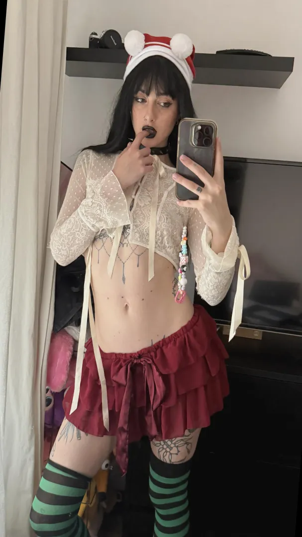 19F2M — Easy vibes, no travel. Someone nearby with a place? lg: lunaromes