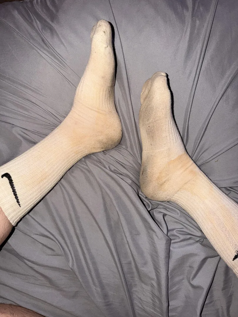 (22) the scent is amazing — hmu