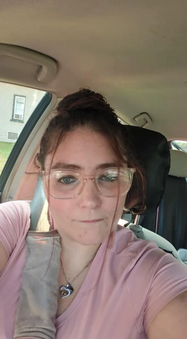 30 female and her man , looking for another couple to hang out with