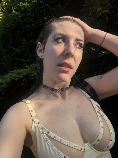 A girl like me deserves your whole savings account