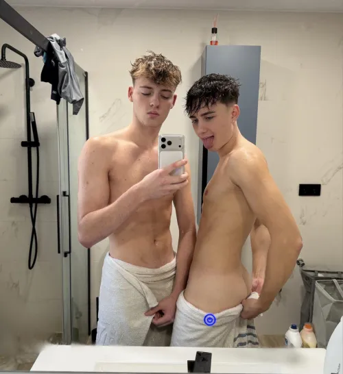 A selfie we'll never forget