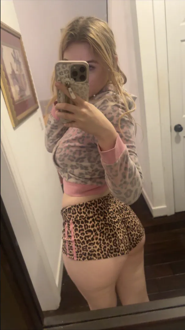 am i super hot teen?