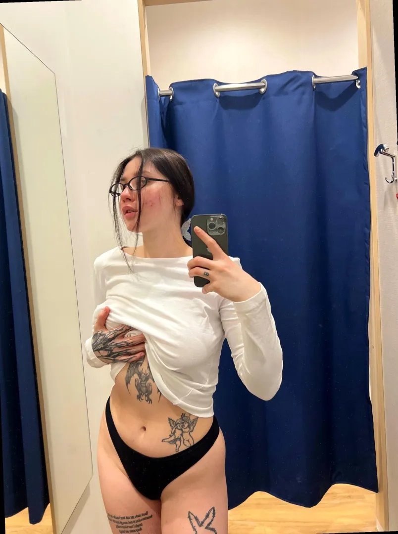 do I classify as a pretty lady?