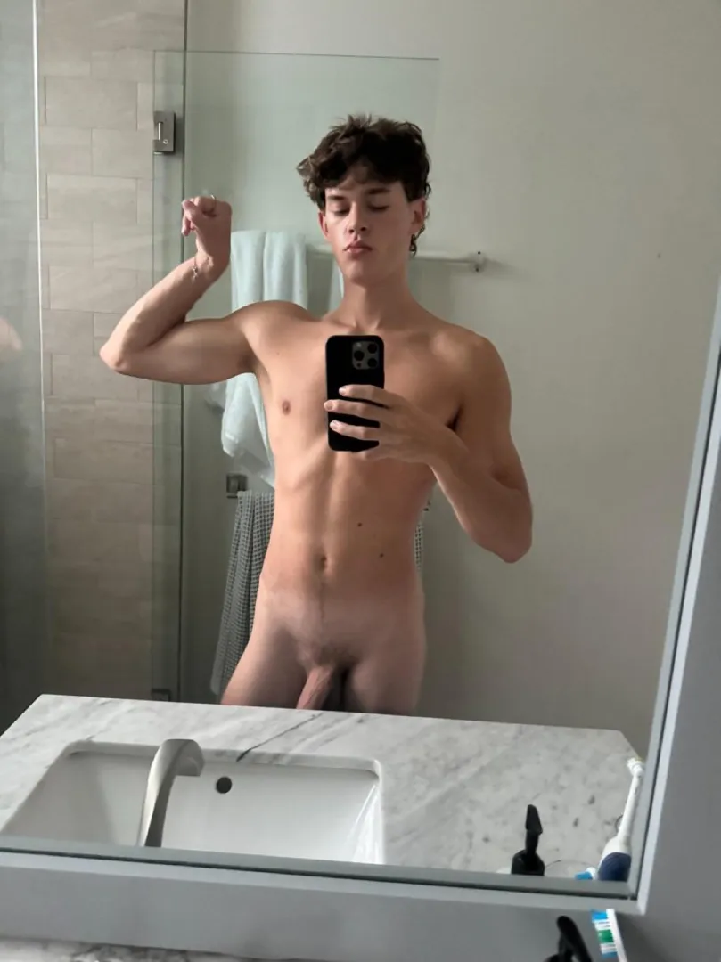 Doing cam shows rn hmu