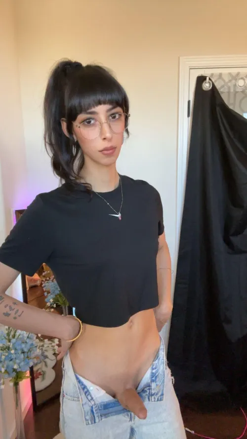 If I showed you my girldick, would you welcome me over? 