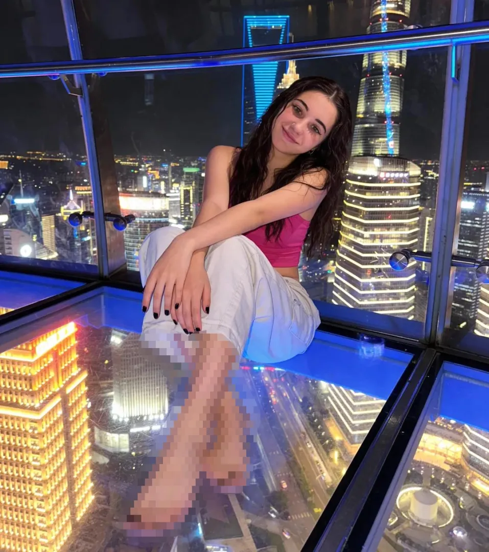 Look up in the sky and you may see some soles!