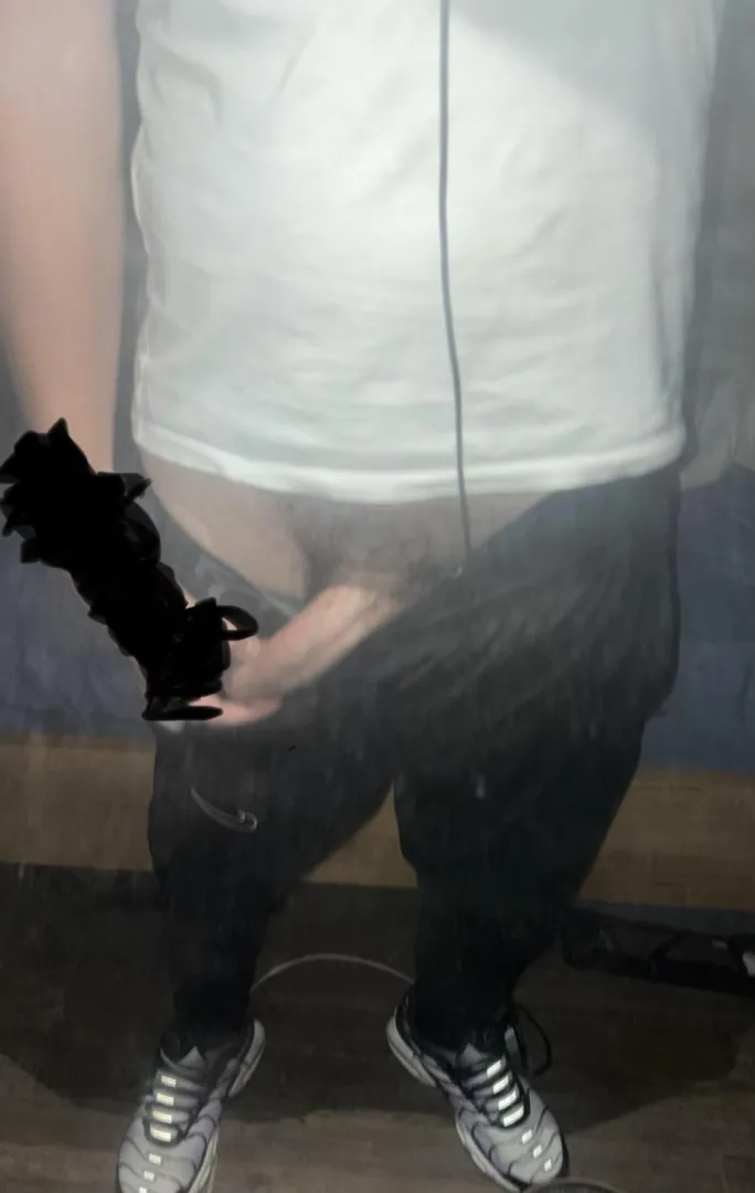 M19 4F 6 foot 3 Tatts