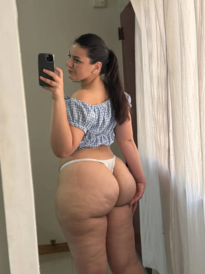 Mes rondeurs dérange quelqu'un ici ?