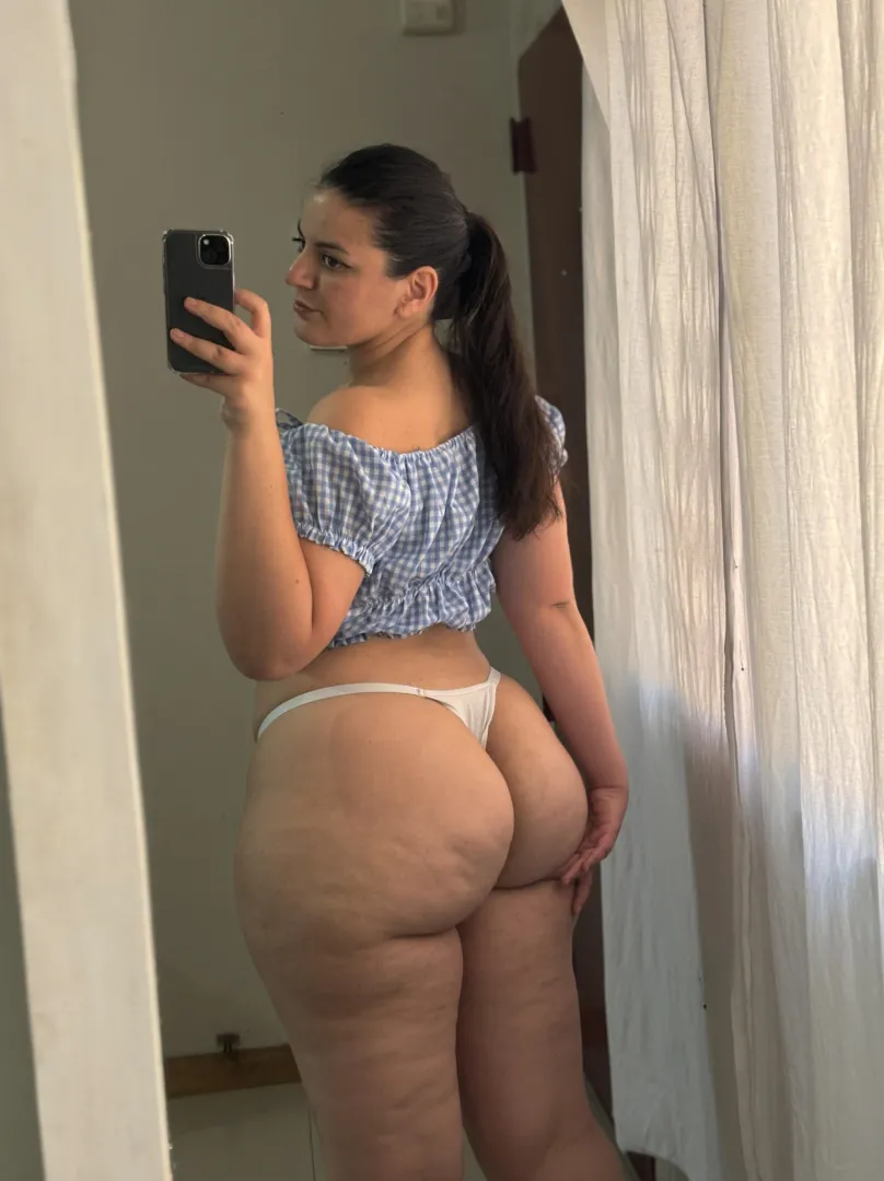 Mes rondeurs dérange quelqu'un ici ?