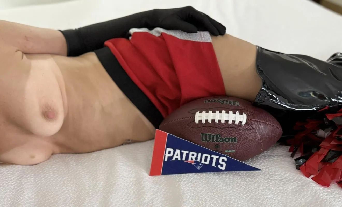 My prediction - Pats are going to yet another Super Bowl