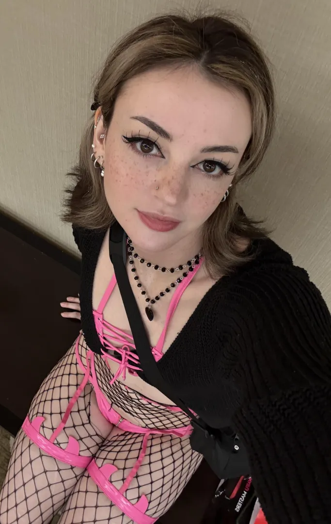 RIP TO MY MAIN REDDIT ACCOUNT BUT I AM BACK 