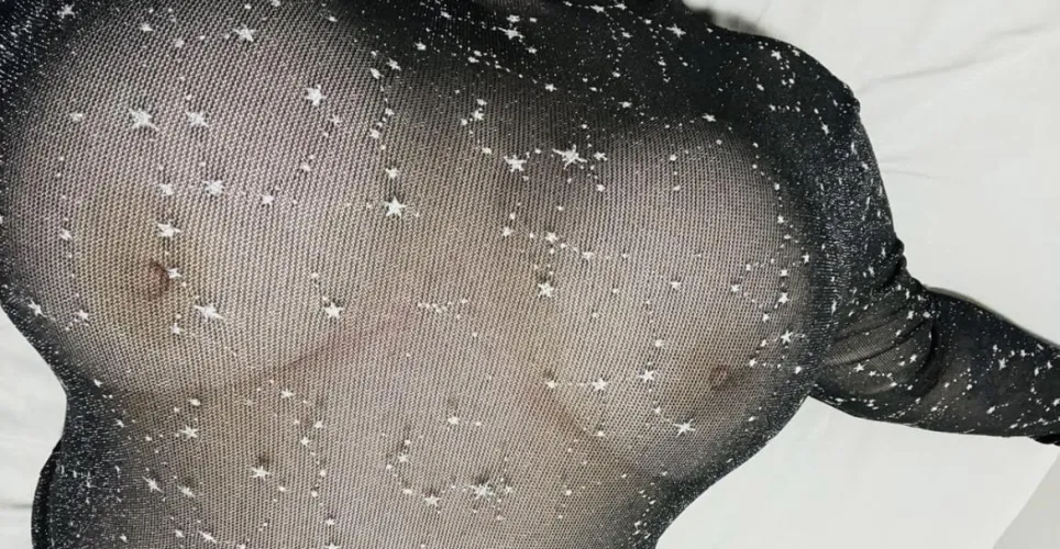 Sime tits for you to unwrap :3