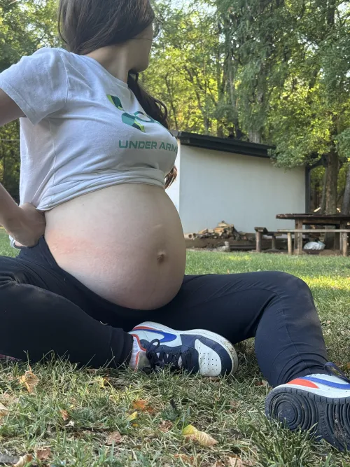 Tell me straight—preggo 25f belly: hot or ugly?