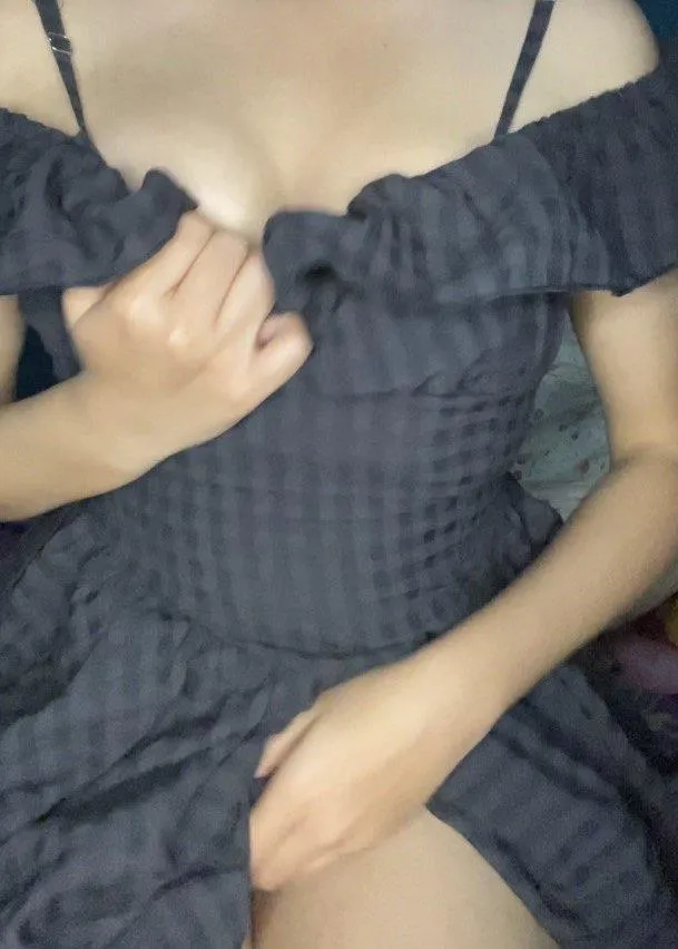 Vc offer is over for today however if someone likes to get content text me will make a special discount in vc tomorrow hehe