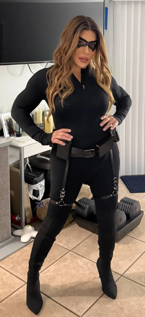 Want me to fuck you rough or just ruin u? ??⬇️