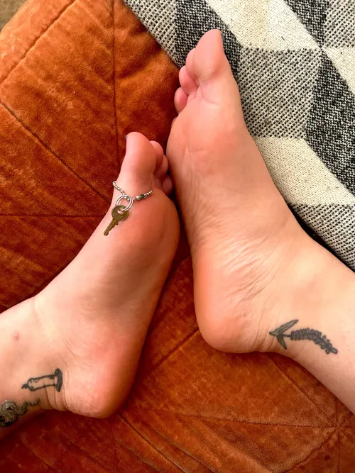 You’re key, exactly where it belongs  [feet]