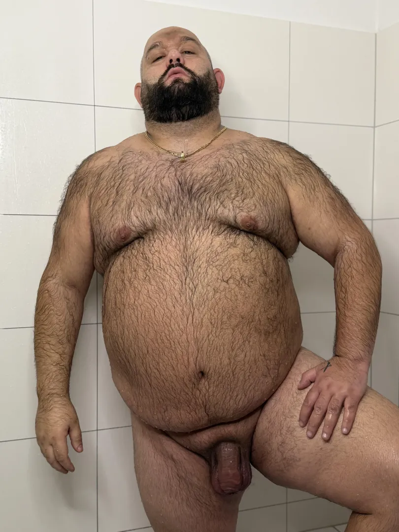 [40]  Would you mind if daddy needed… hands-on cleaning