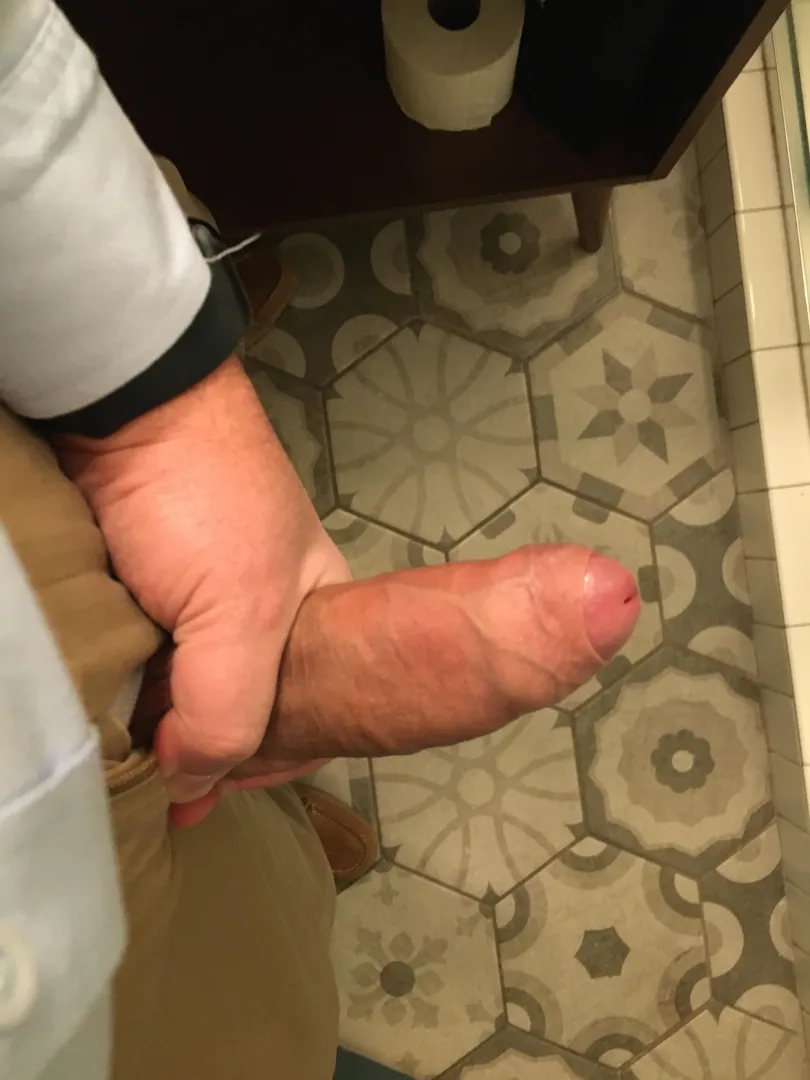 41 M4F Downtown Winston