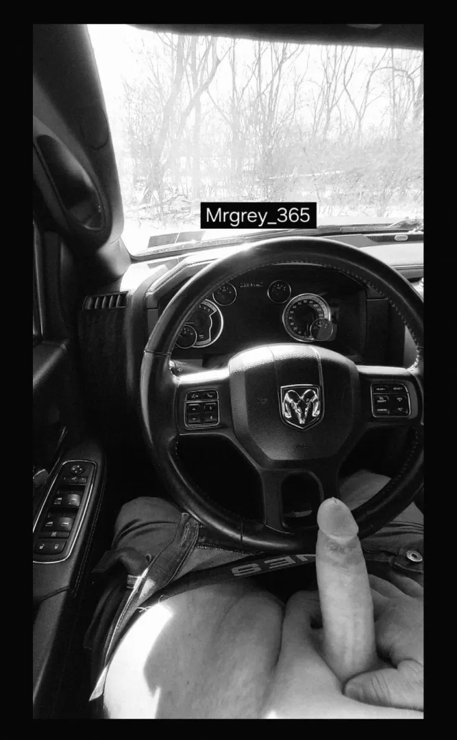 Black & white public car nude