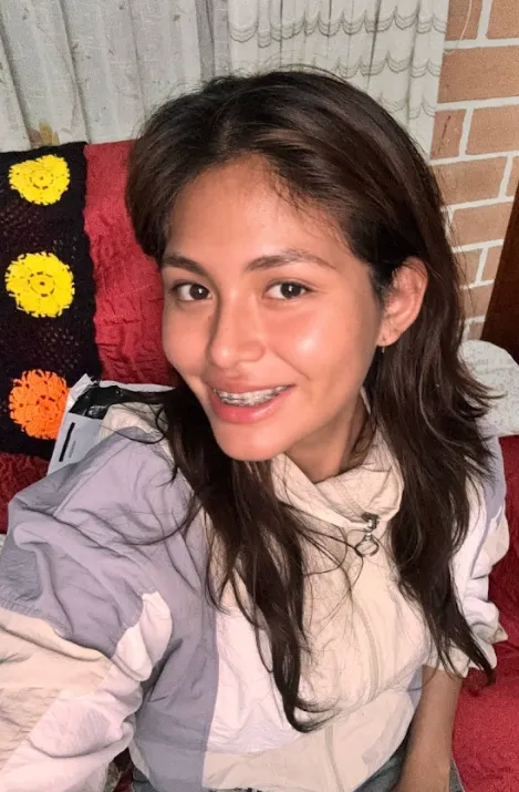 Even bare-faced, I’m still attractive.