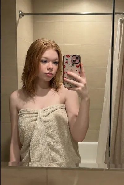 F18, wanna see my boobs, just up me....