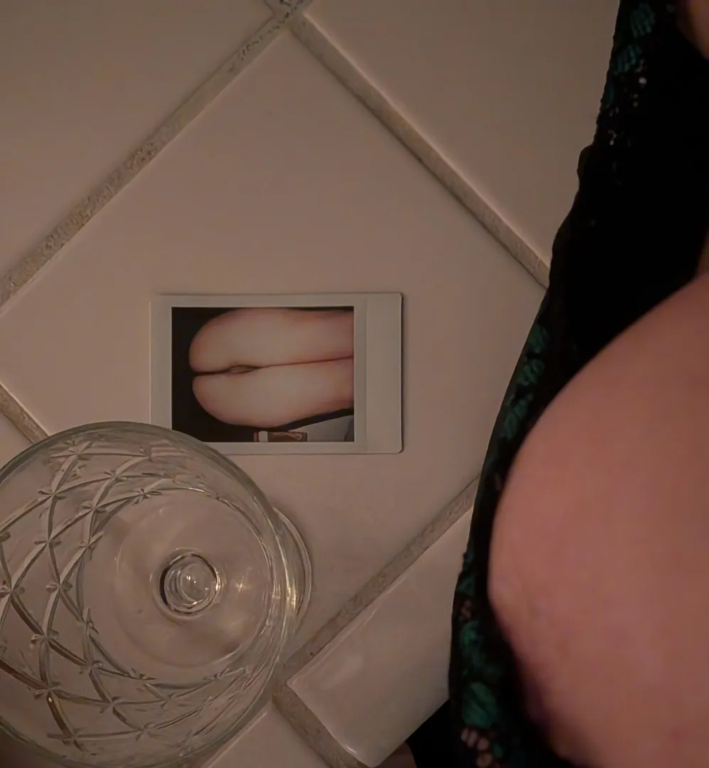 Fresh photo, bent over